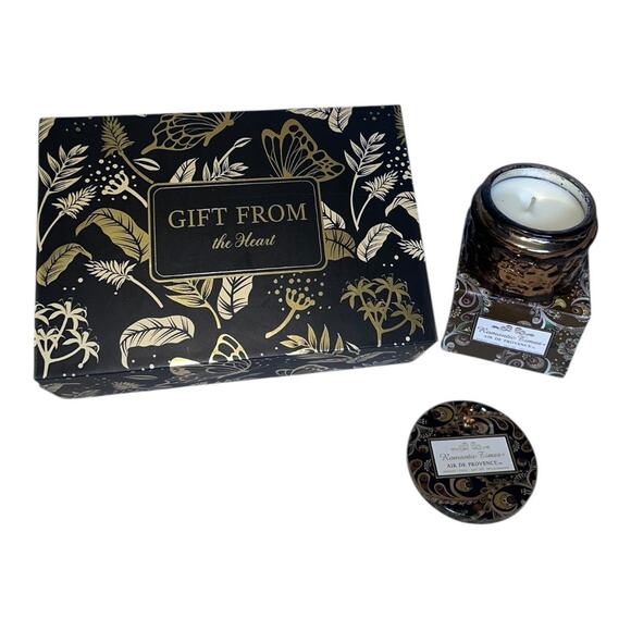 A Gift from the heart Rotating Scented Candle with gold butterfly charms - Picture 5 of 11